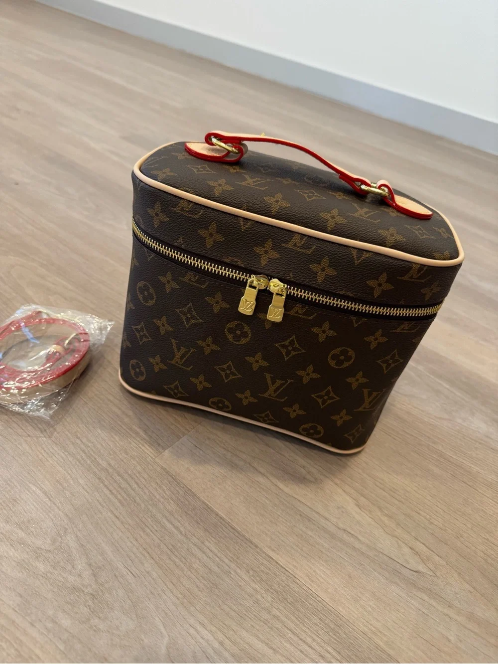 Source unknown Brown Monogram Vanity Case with Red Trim 25CM